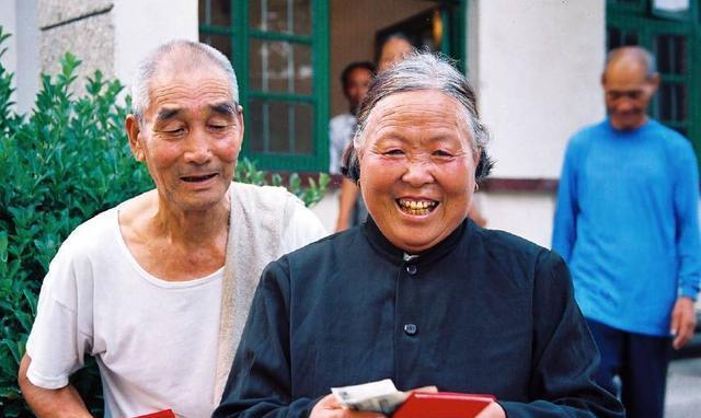 农村人一次性补缴15年的养老保险, 到退休年龄