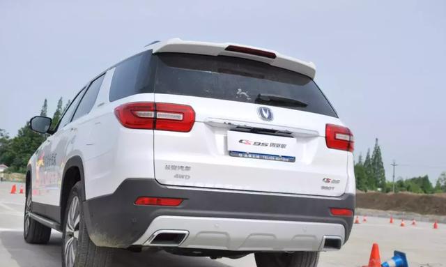 长安CS75：有好看的“皮囊”也有一颗“好心“