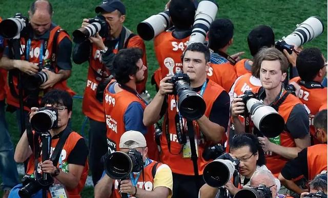 都是全画幅,A7M2、A7M3、A7R3为何价格相差