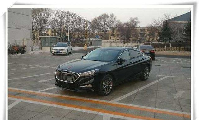 首批红旗H5到店，配悬浮液晶屏+全景天窗，15万起比奥迪更气派