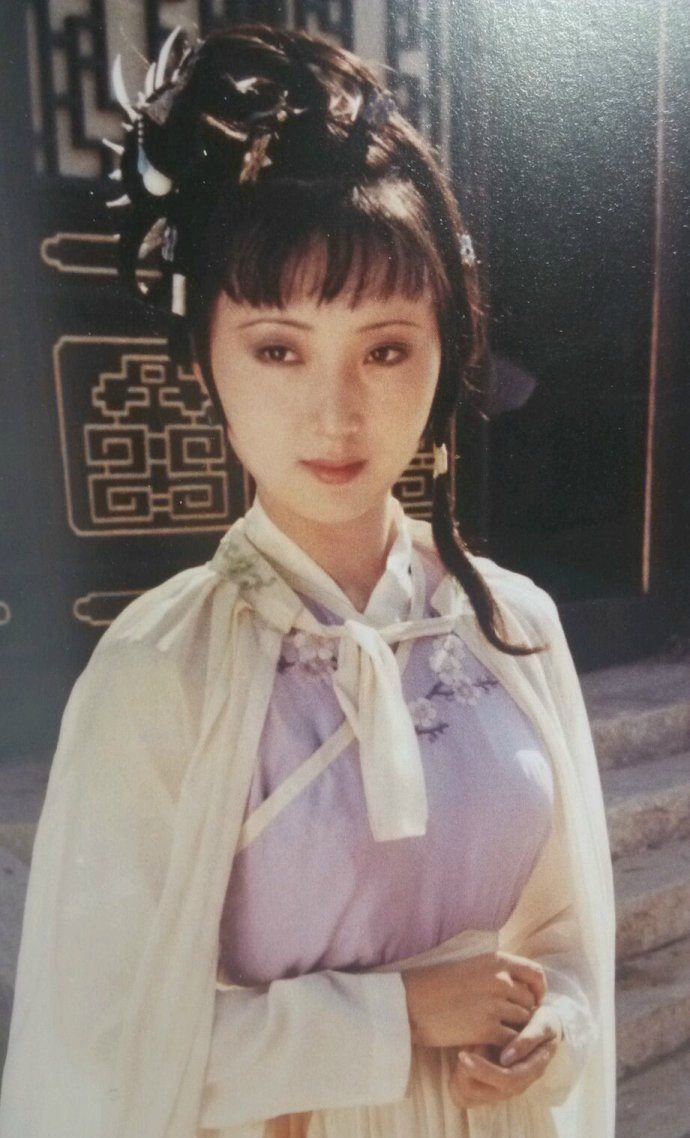 揭秘最经典的红楼梦拍摄过程中的感人故事,那