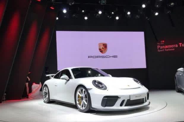 2017成都车展: 盘点豪车品牌中, 四大看点!