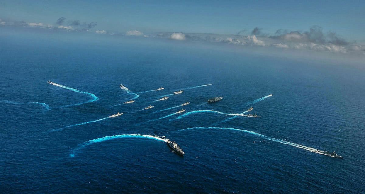 美日利剑 2019联合演习结束 参演舰机编队拍