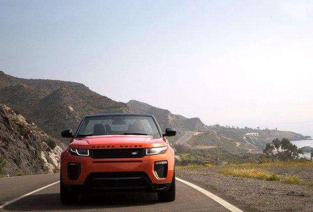 这辆价值百万的敞篷SUV很适合载着心爱的人去兜风！