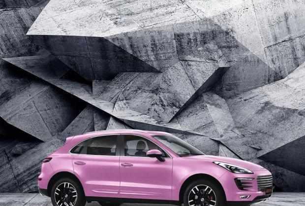 众泰SR9女神定制版授与了“少女粉”色彩涂装