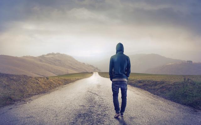 为什么说人跟人相处一定要保持距离,所有的翻脸都是走