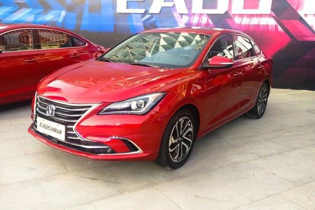 长安全新逸动上市 售7.49万-10.59万元