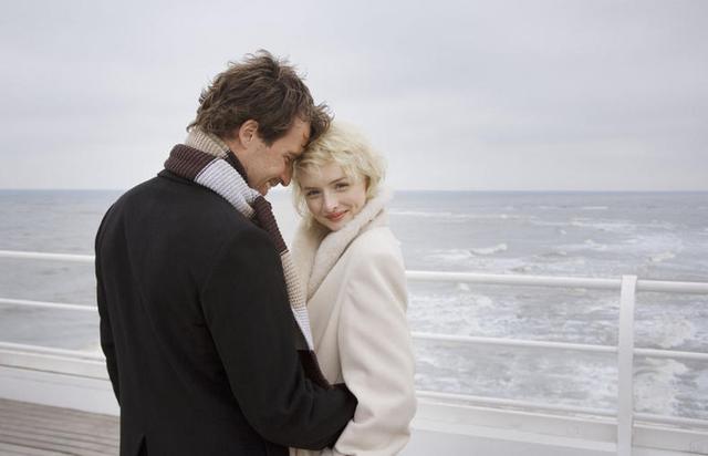 男生暗恋女生的十个表现,中三个就真爱!