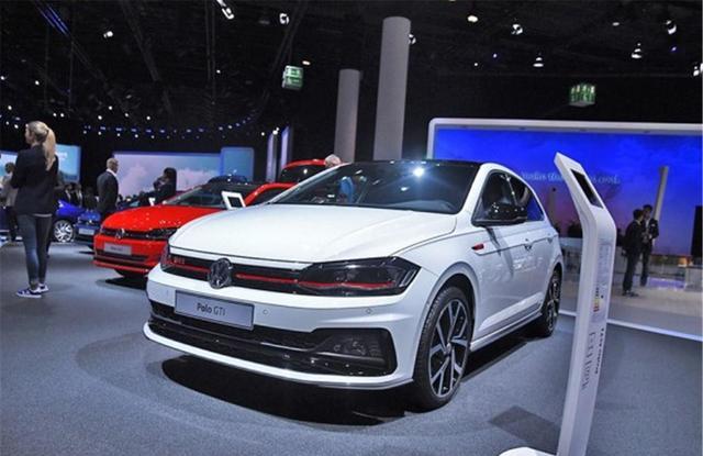 大众全新POLO亮相, 颜值高、动力强甩飞度几条街