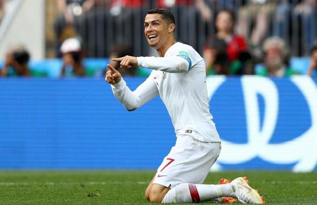 足球巨星C罗头槌破门剑指射手王,葡萄牙1-0战