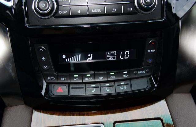 轴距近3米2的MPV,比GL8有气场,2.0T+双天窗仅10万