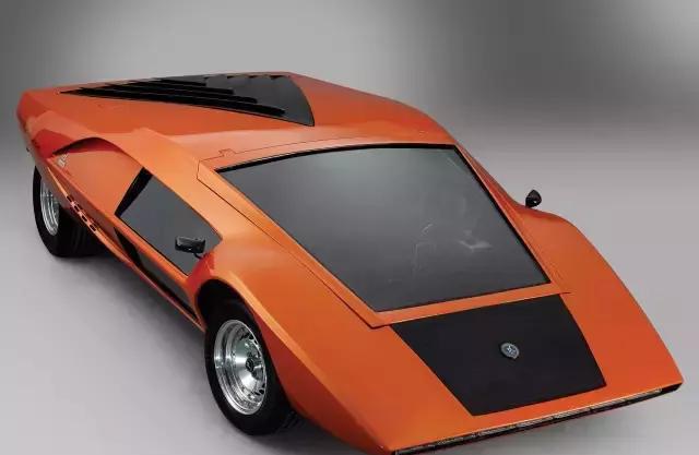 国外豪华车企造出家族奇葩另类汽车，如今身价接近千万