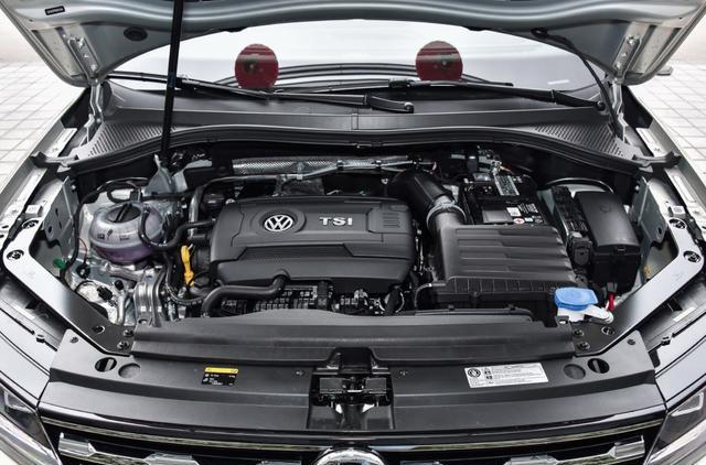 最牛的中型SUV, 真皮天窗啥也不带, 中控装个