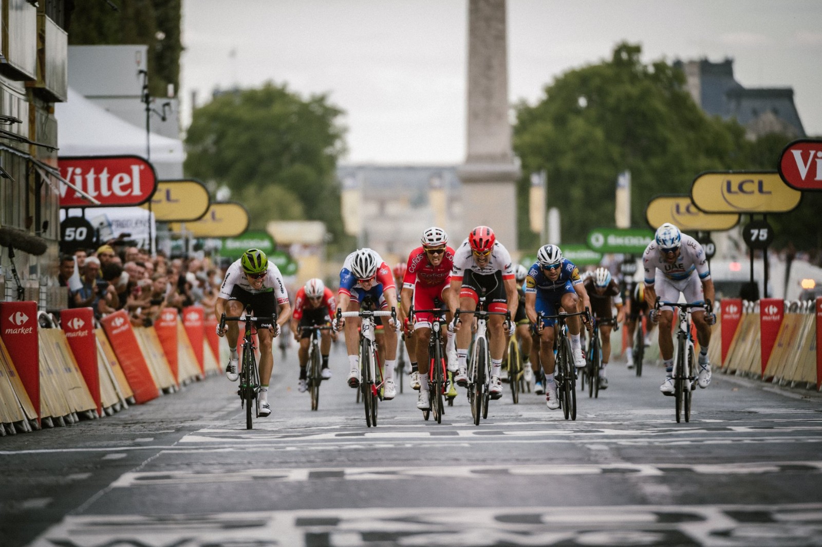 2018环法自行车赛第二十一赛段高清照片