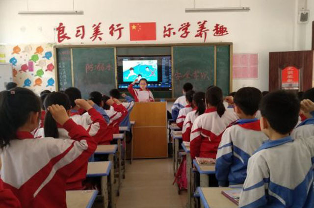 邓州市花洲实验小学校区开展预防溺水系列宣传