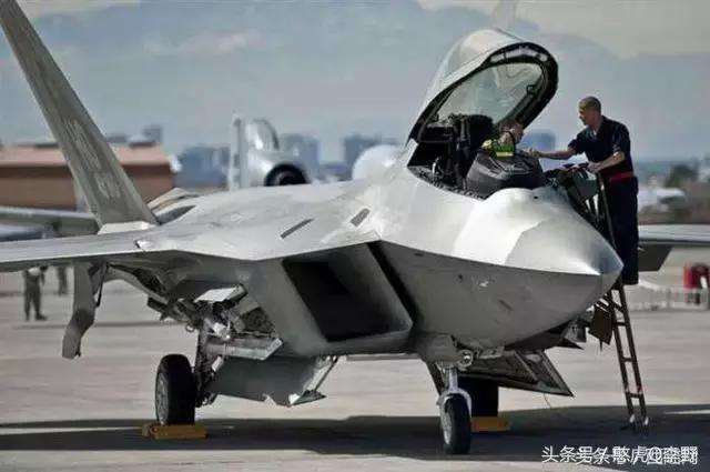 F22战机究竟为何提前停产?原因不止造价高那