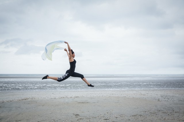 跳绳和跑步哪个更能锻炼身体 合适自己才重要