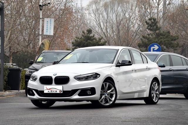 中国特供车，2.0T四缸还配倒车影像和全景天窗，20万就买它