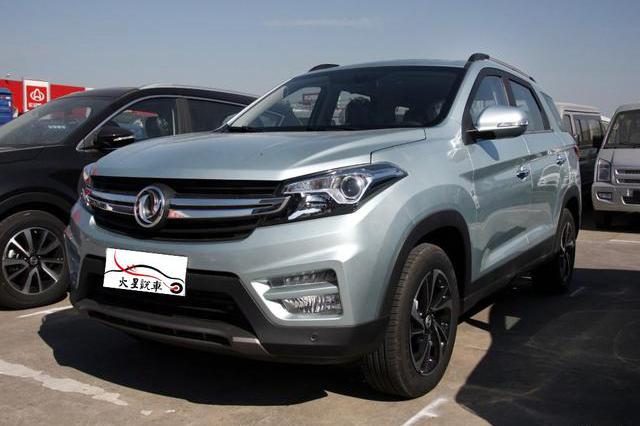 采用麦弗逊独立悬架，1.8L配侧气囊和行车记录仪，7座SUV就买它