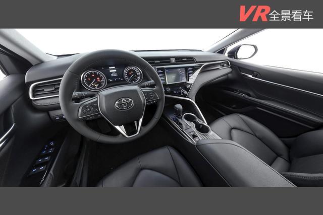 新浪汽车牌全景看凯美瑞，各位老板戳链接了解一下