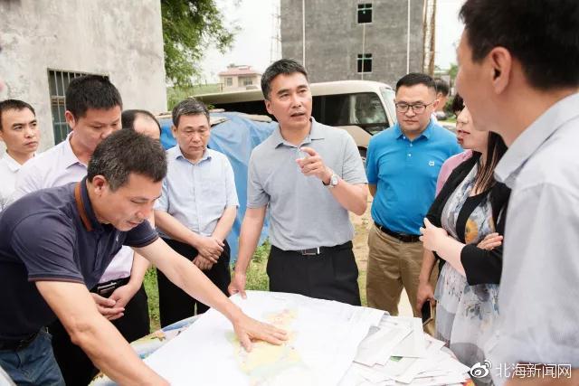 田间,王乃学调研电子信息产业以及乡村振兴建