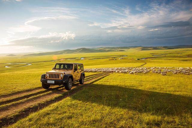 经典的JEEP“牧马人”，硬汉派的代表，惊艳了时光