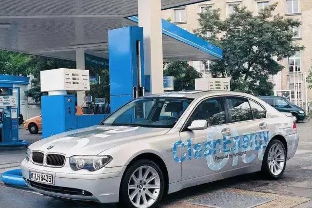 要开上氢动力车，还是得靠丰田！