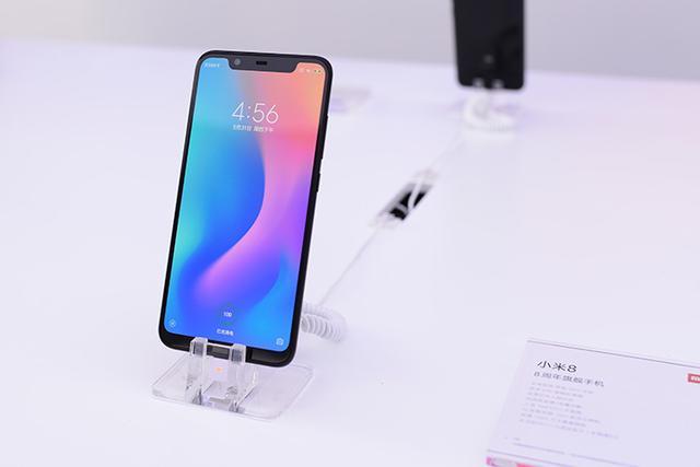 拍照排第五的小米8套餐已可买到,加200元现在