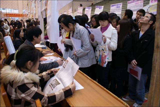 文科生:这三种管理类专业最吃香!最后一种很多