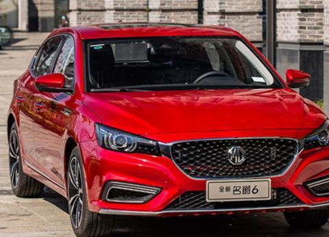 名爵6推出全新版本，全系9.68万起，这次和荣威比如何？