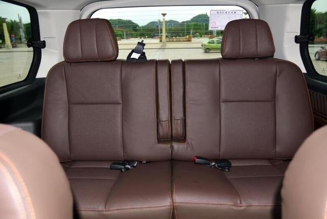 轴距近3米2的MPV,比GL8有气场,2.0T+双天窗仅10万