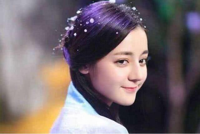 《日月传奇》剧照流出,迪丽热巴造型古怪,网友