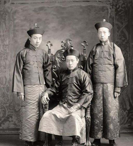 趣谈历史:清朝人照相为什么从来都不笑呢?看完你就懂了