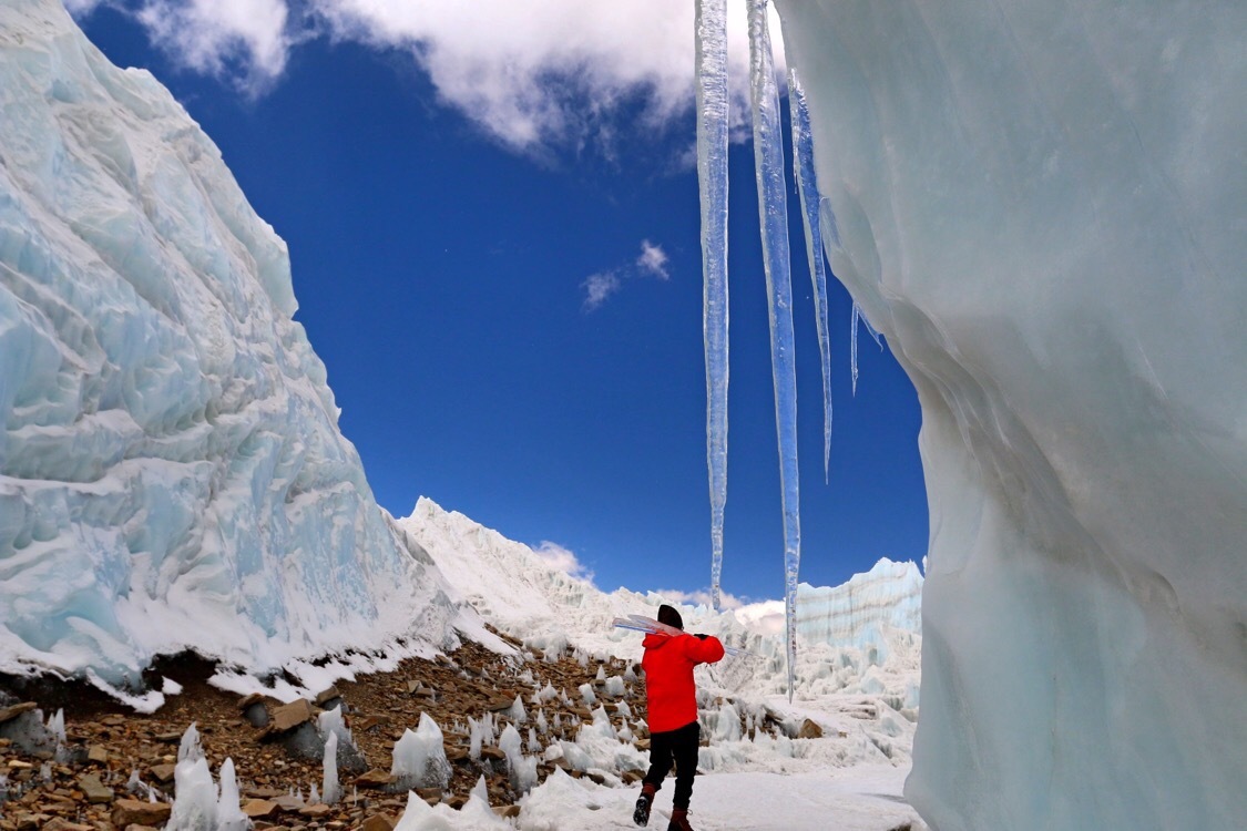逃离珠峰大本营,回日喀则,然后准备进40冰川。。。