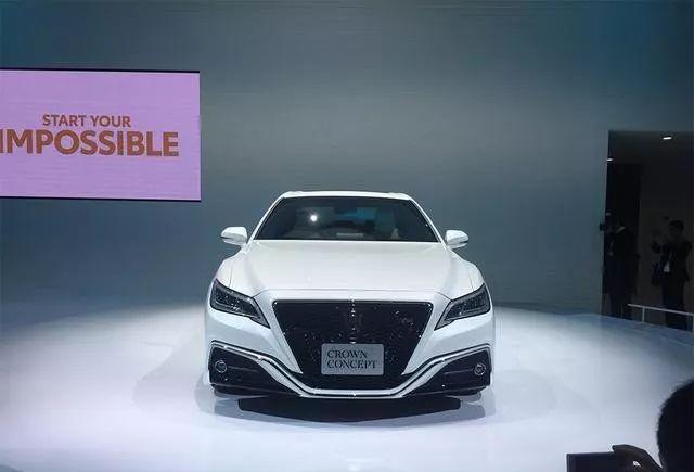 性感的嘴唇！全新一代皇冠，即将长成这个样子！