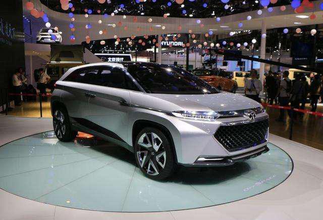 国产最漂亮跨界SUV, 内饰媲美奔驰, 看完价格, 不考虑买哈弗了