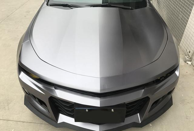 雪佛兰科迈罗汽车改色贴膜电光金属碳灰效果图