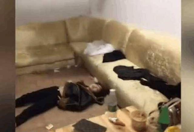 女子在ktv包厢里被灌醉,衣衫不整躺在地上,一看满地用完的避孕套