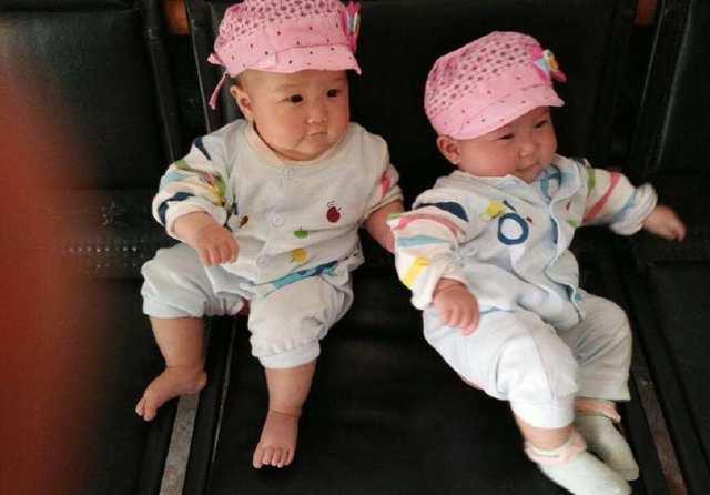 60多岁的母亲进行了试管婴儿,生下一对双胞胎