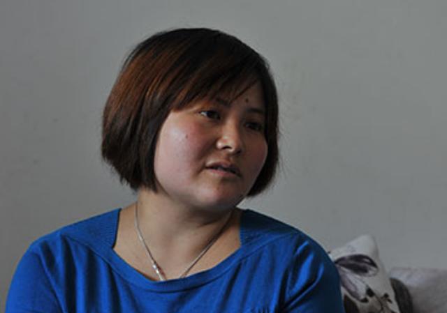 结了两次婚，前妻找我要钱，听到后儿子跟他妈的对话我哭晕在门旁