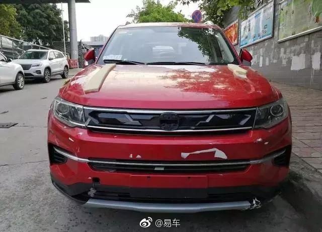 长安全新CS35无伪谍照，贯穿式尾灯设计/内饰更精致，新车或搭载1