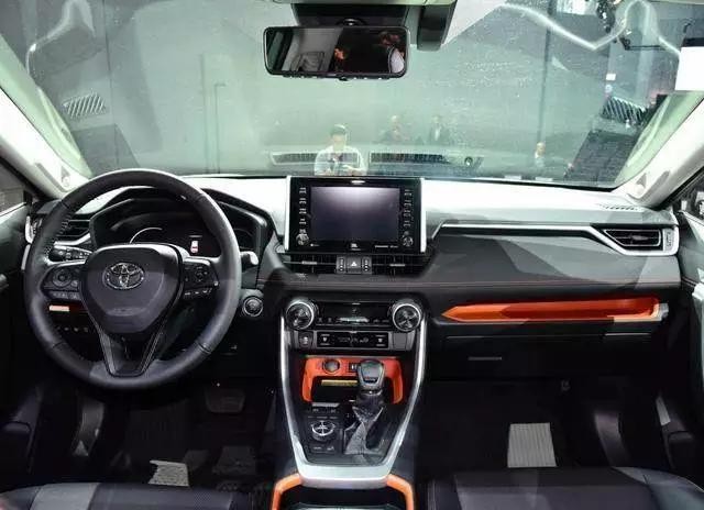 丰田终于爆发!换代车型比CRV漂亮,2.5L+8AT还