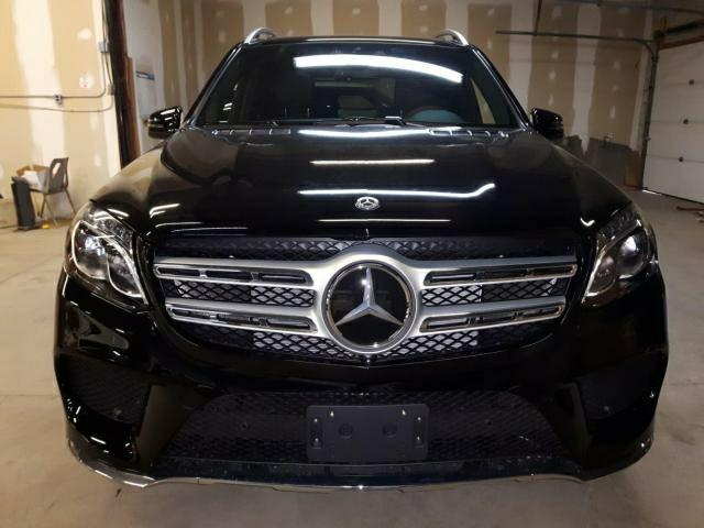 奔驰GLS450融合了强悍越野性能和舒适驾乘感受于一身