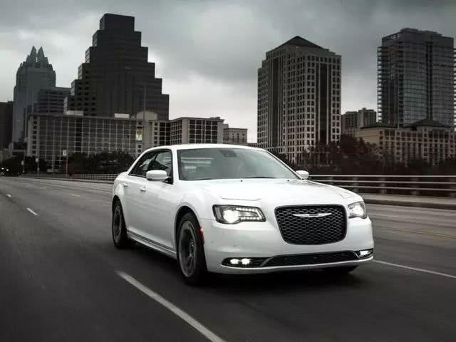 这台小宾利只要30万，逼格太高了！