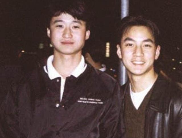 和吴京师出同门，如今身家数亿，最爱的豪车被人调侃成桑塔纳