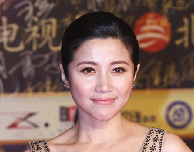揭秘美女演员颜丙燕的成名经历与感情生活
