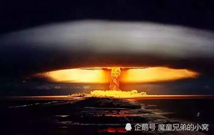 人被原子弹死亡后的击中过程怪兽?视频是的猎人图片