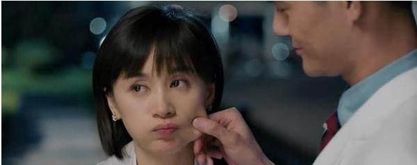 王子文轻松驾驭富二代, 出行驾驶别克GL8商务车!