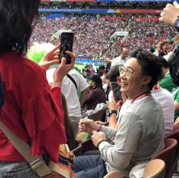 陈奕迅世界杯现场怒怼外国人,网友:中国人终于