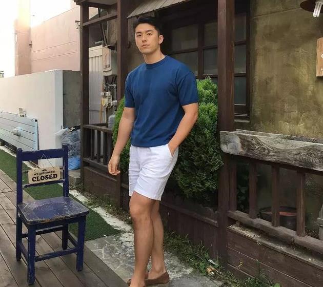穿搭｜肌肉型男穿衣很尴尬，IG人气肌肉男教你穿出好感度